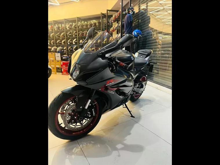 Suzuki GSX-R Preto 3