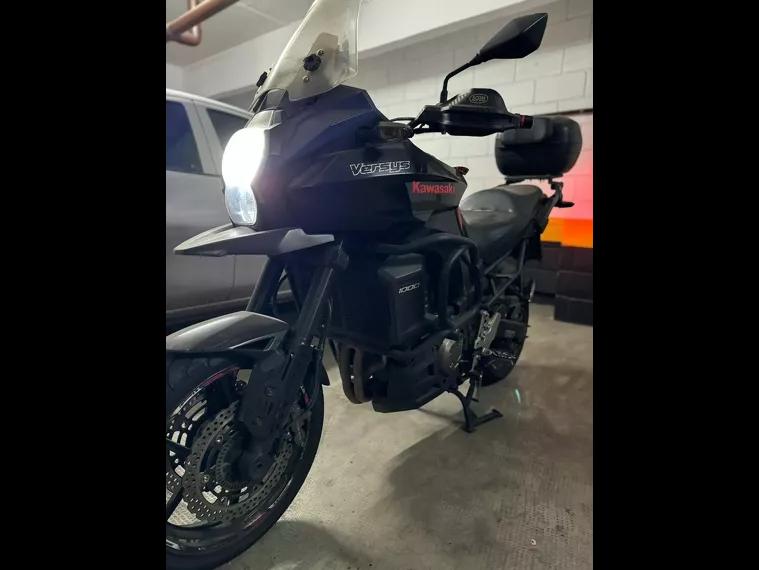 Kawasaki Versys Preto 2