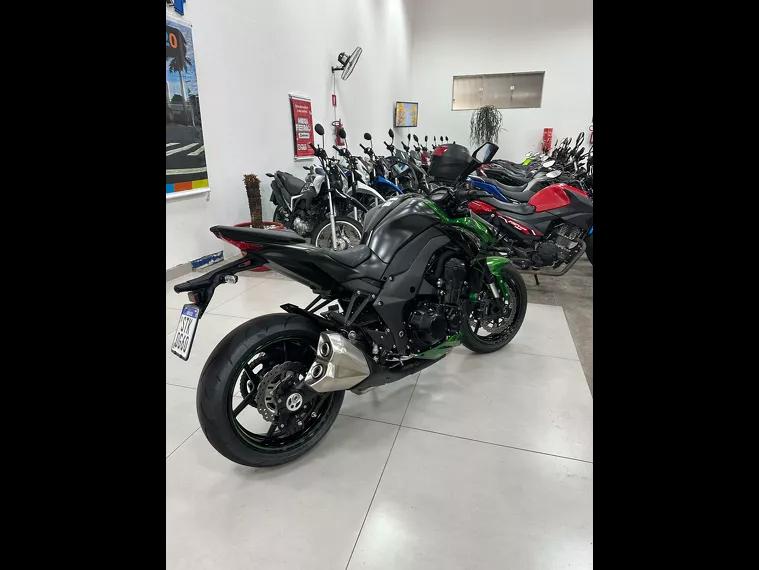 Kawasaki Z Preto 18