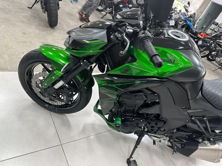 Kawasaki Z Preto 4