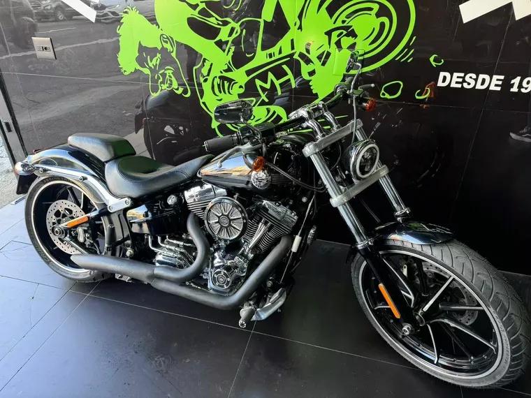 Harley-Davidson Breakout Preto 5