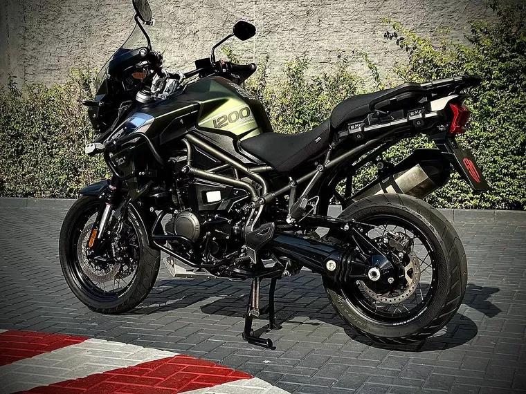 Triumph Tiger 1200 Verde 2