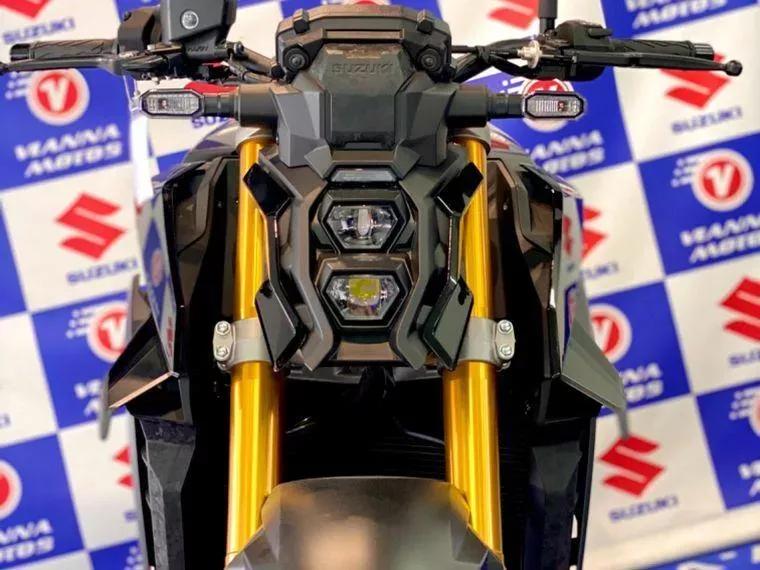 Suzuki GSX-S Preto 2