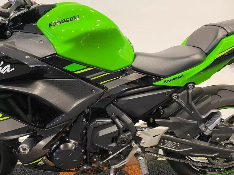 Kawasaki Ninja Verde 4