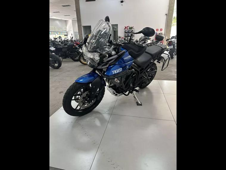 Triumph Tiger 800 Azul 7