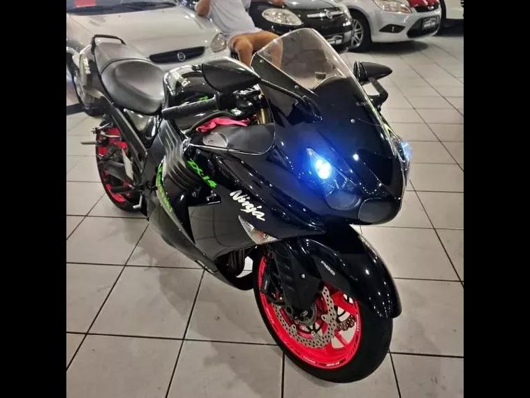 Kawasaki Ninja Preto 4