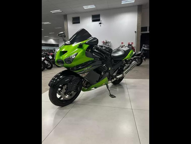 Kawasaki Ninja Preto 4