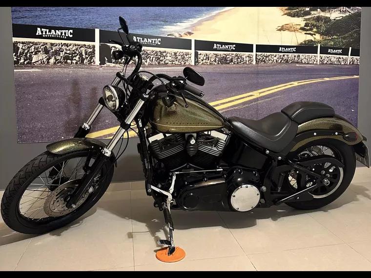 Harley-Davidson Blackline Dourado 1