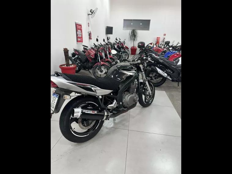 Suzuki GS Preto 10