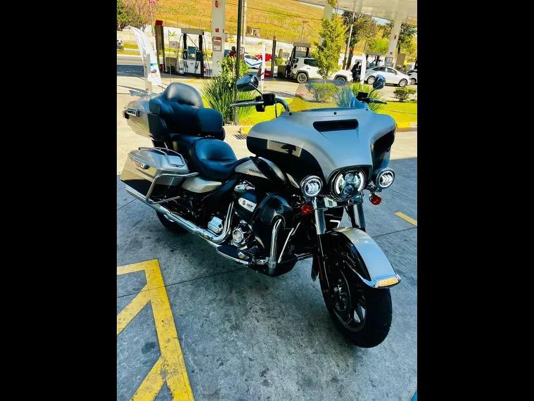 Harley-Davidson Electra Glide Cinza 1