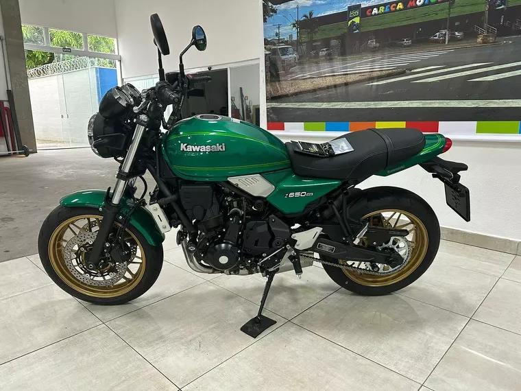 Kawasaki Z 650 Verde 28