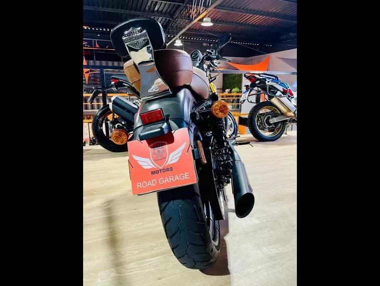 Harley-Davidson Sportster 883 Cinza 20