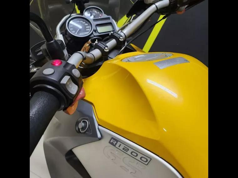 BMW R 1200 GS Amarelo 10