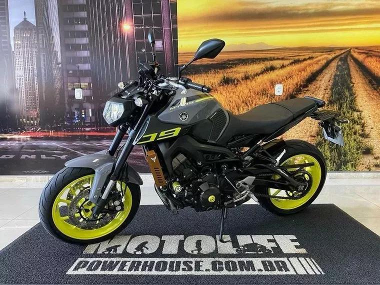 Yamaha MT-09 Cinza 1