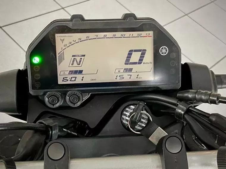 Yamaha MT-03 Preto 13