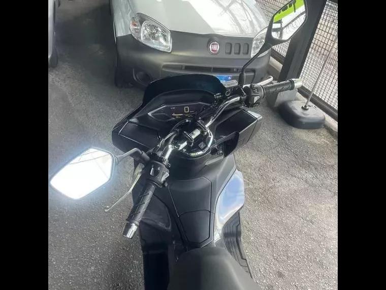 Honda PCX Cinza 12