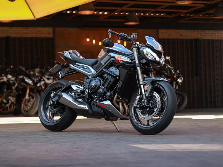 Triumph Street Triple Cinza 1