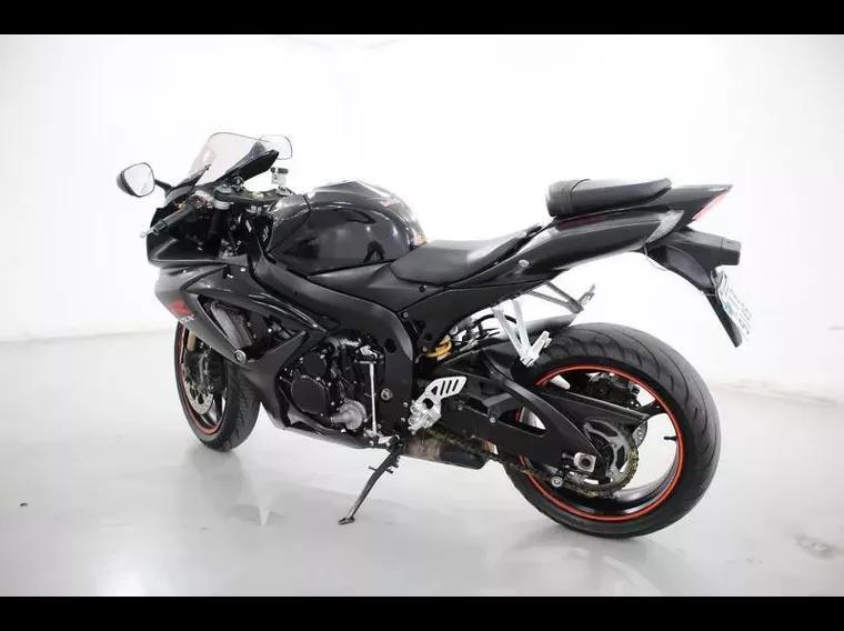 Suzuki GSX Preto 8