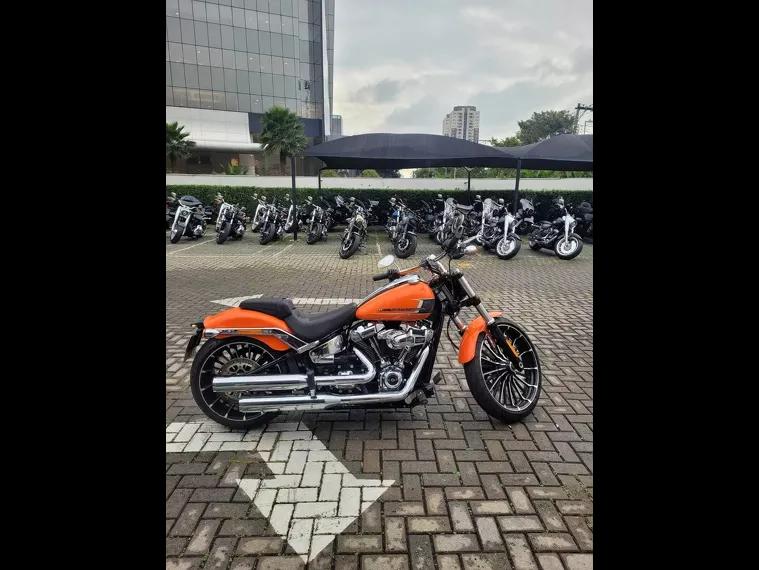 Harley-Davidson Breakout Laranja 1