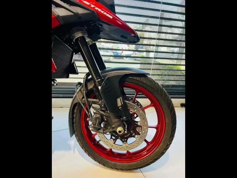 Suzuki V-Strom Vermelho 11