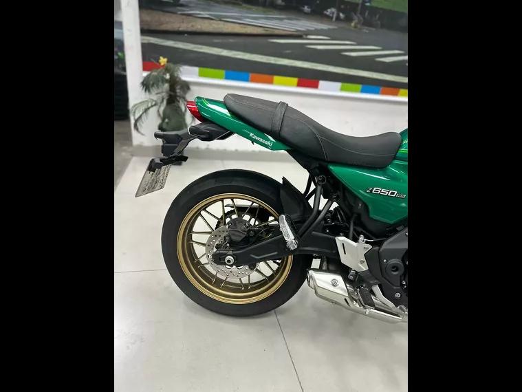 Kawasaki Z 650 Verde 6