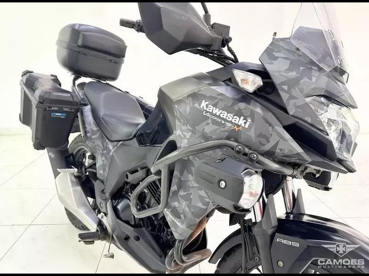 Kawasaki Versys Cinza 3