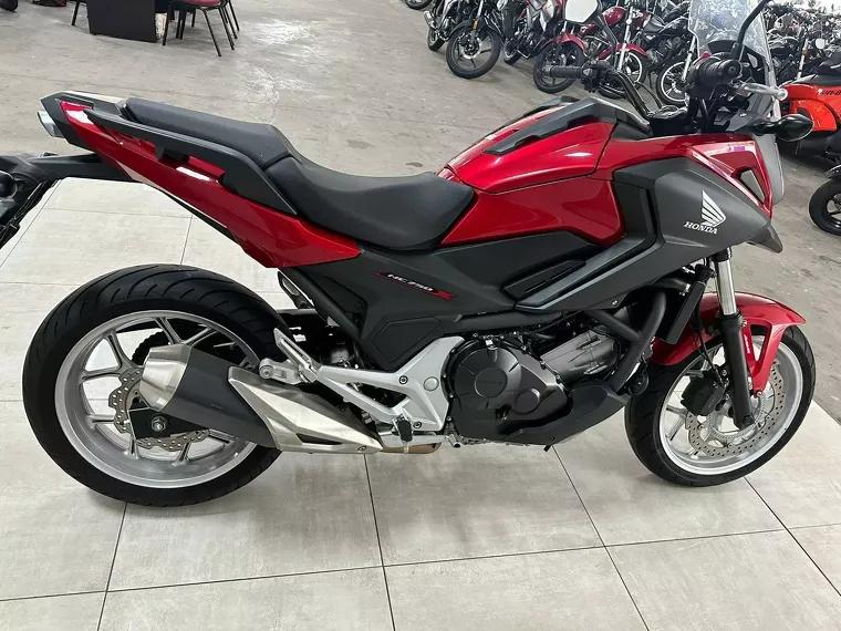 Honda NC Vermelho 10