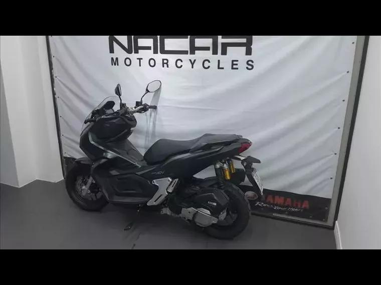 Honda Honda ADV Verde 5