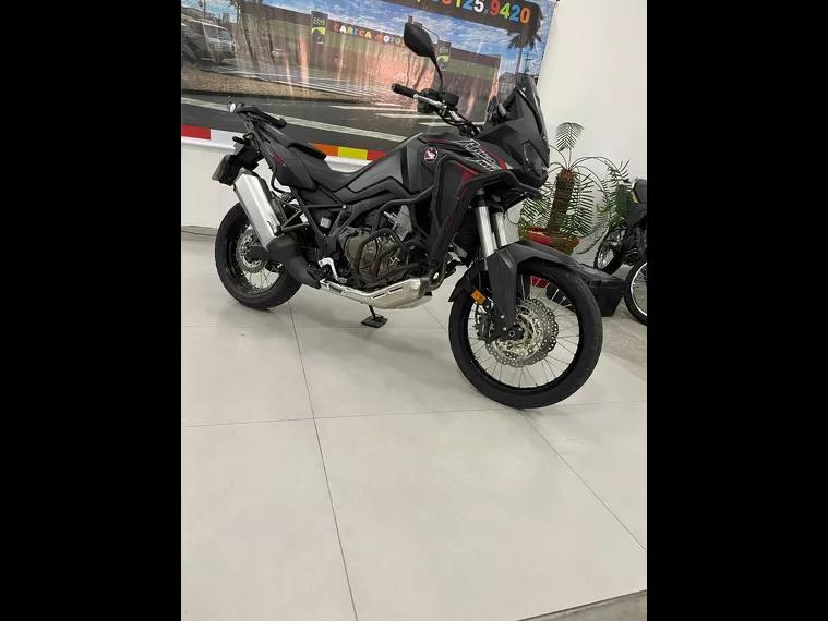 Honda CRF Preto 25