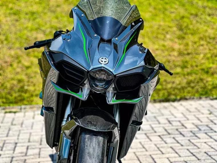 Kawasaki Ninja Prata 16