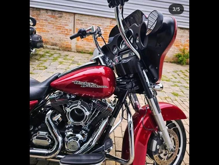 Harley-Davidson Street Glide Vermelho 3