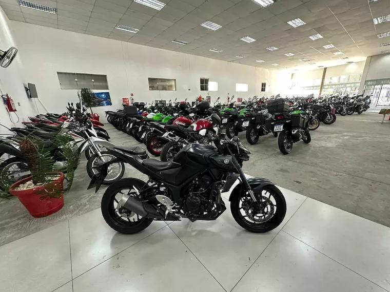 Yamaha MT-03 Preto 13