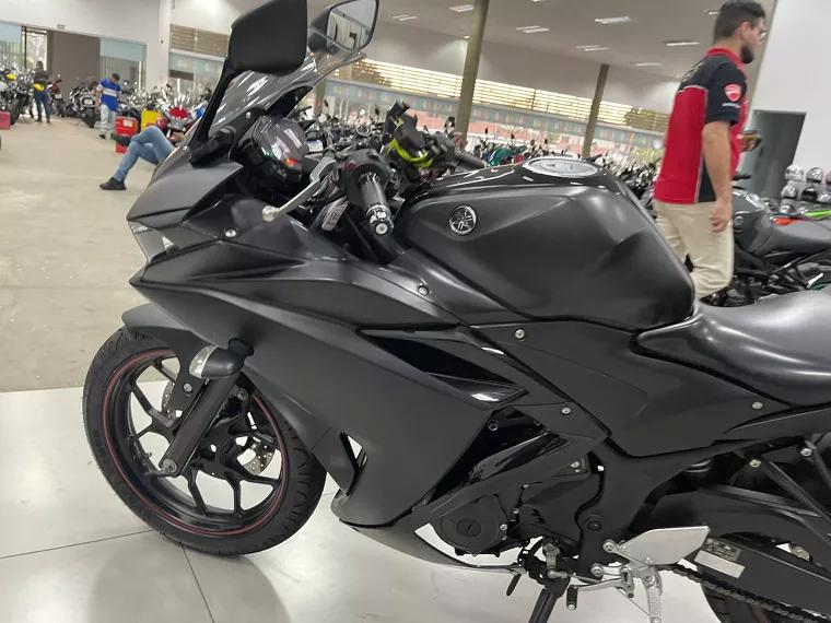 Yamaha YZF R3 Preto 13