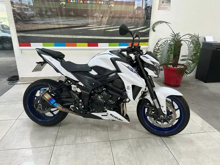 Suzuki GSX-S Branco 17