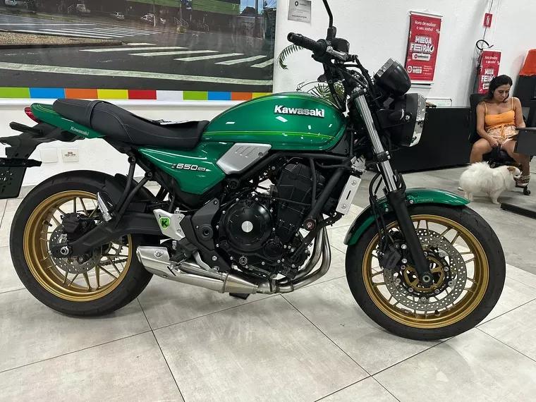 Kawasaki Z 650 Verde 6