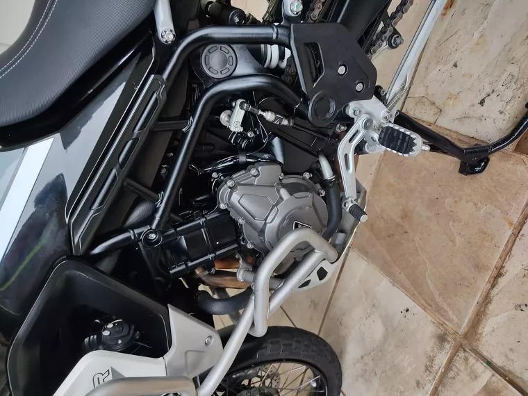 Triumph Tiger 900 Preto 8