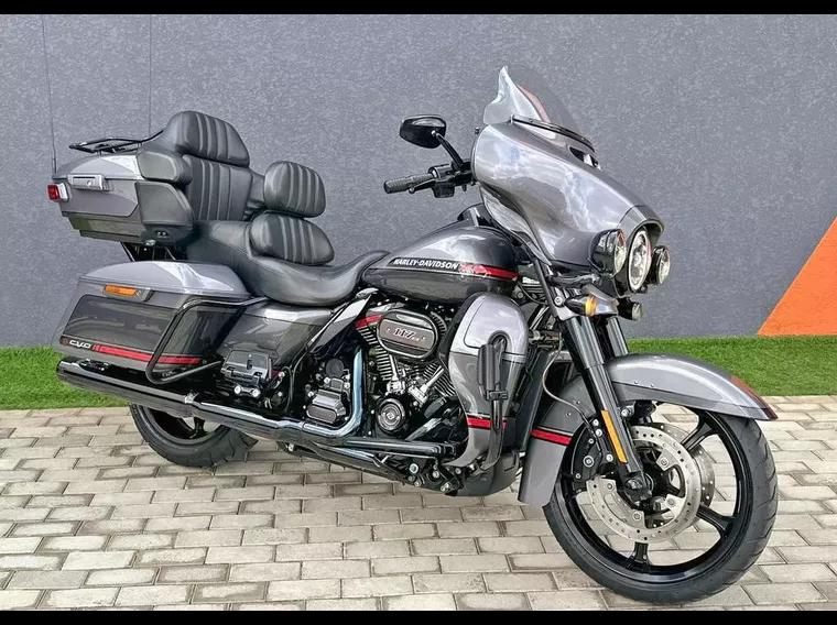 Harley-Davidson Ultra Limited Cinza 1