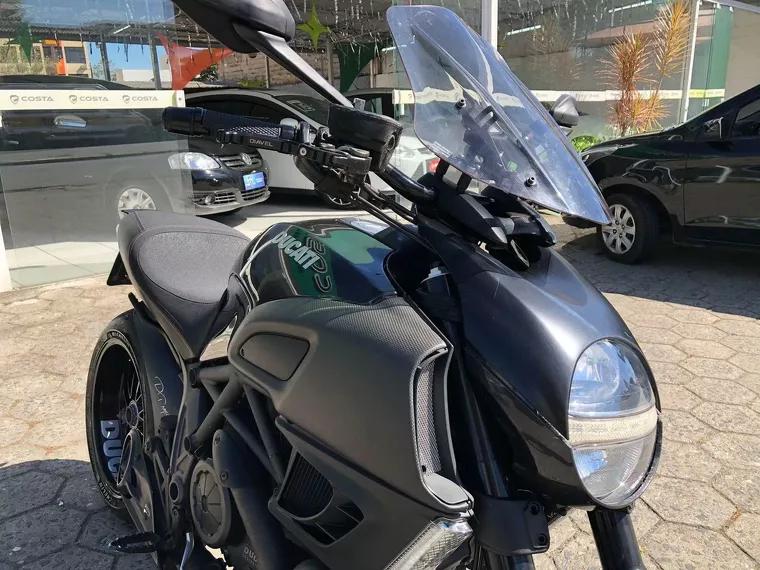 Ducati Diavel Preto 9