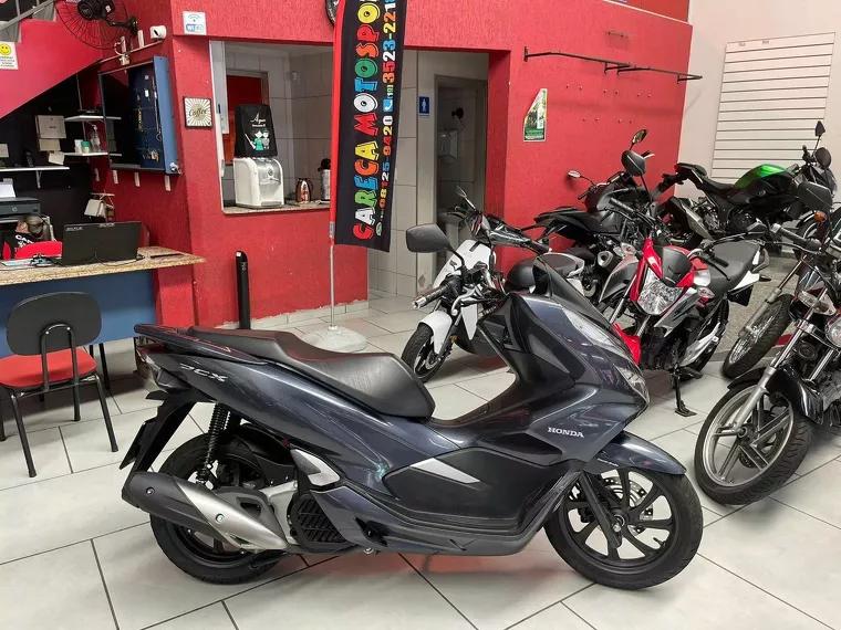 Honda PCX Cinza 17