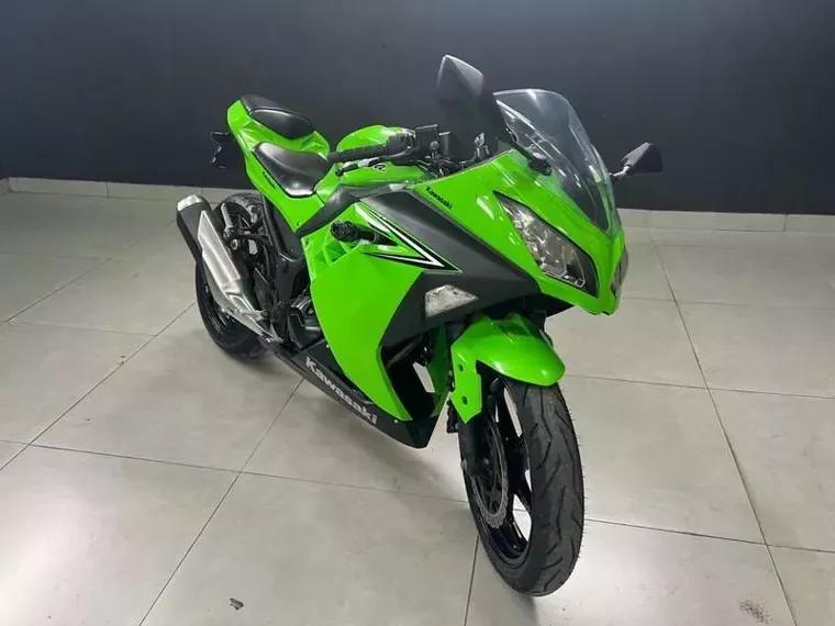 Kawasaki Ninja Verde 4